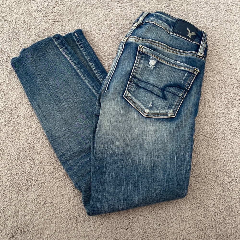 American Eagle destroyed capris